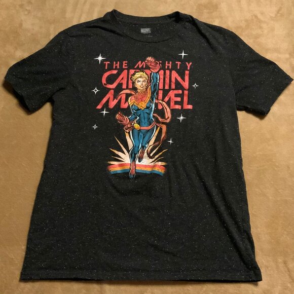 The Mighty Captain Marvel Black Short Sleeve MARVEL Graphic T-Shirt Large C03 - Picture 1 of 6